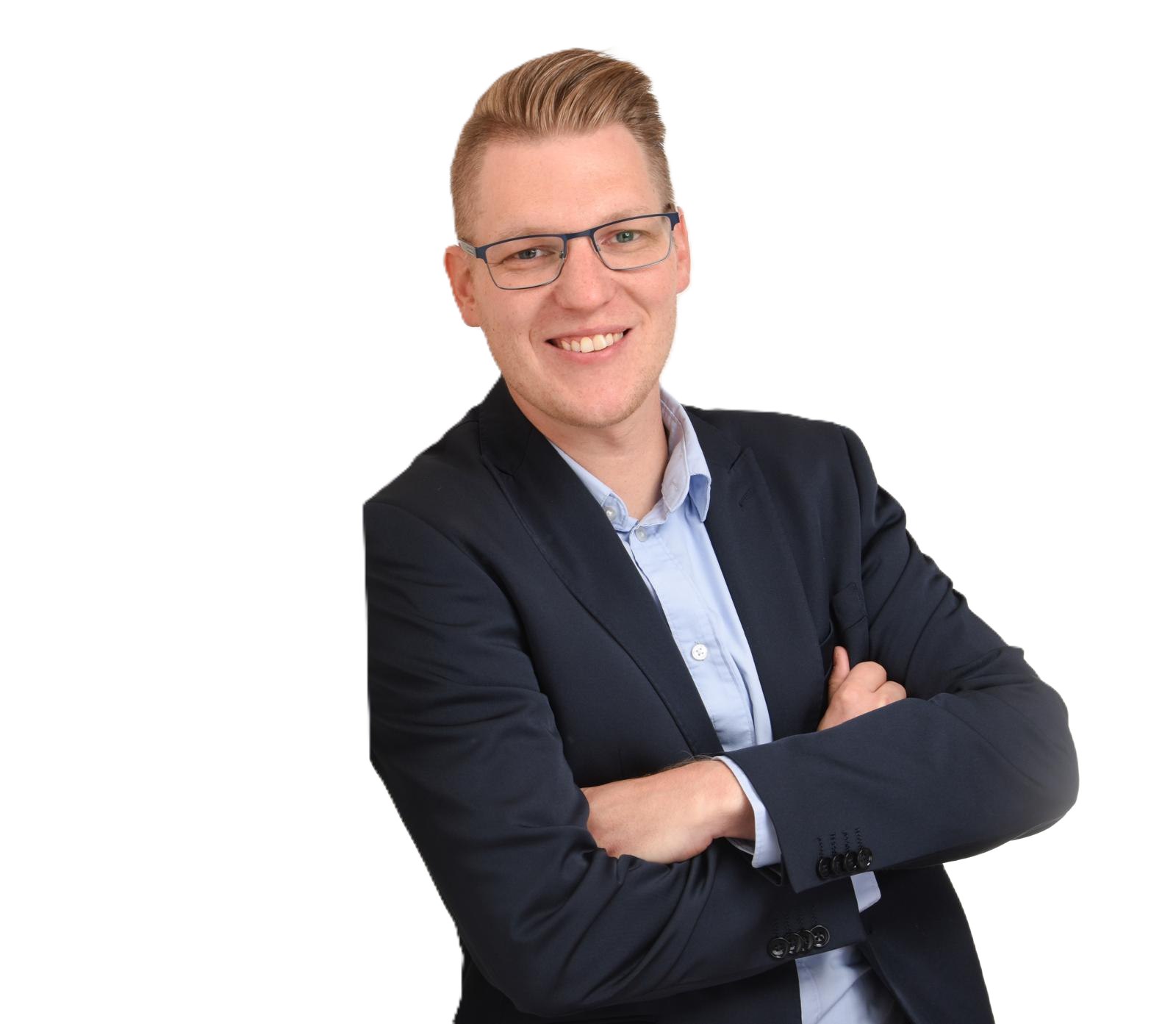 Dennis, Assistenz Geschäftsführung & Buchhaltung – Zimmerei und Dachdeckerei Döhring